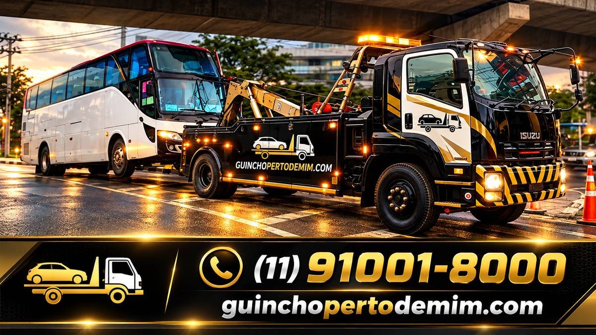 Guincho pesado rebocando ônibus com segurança — Guincho para Ônibus em São Paulo
